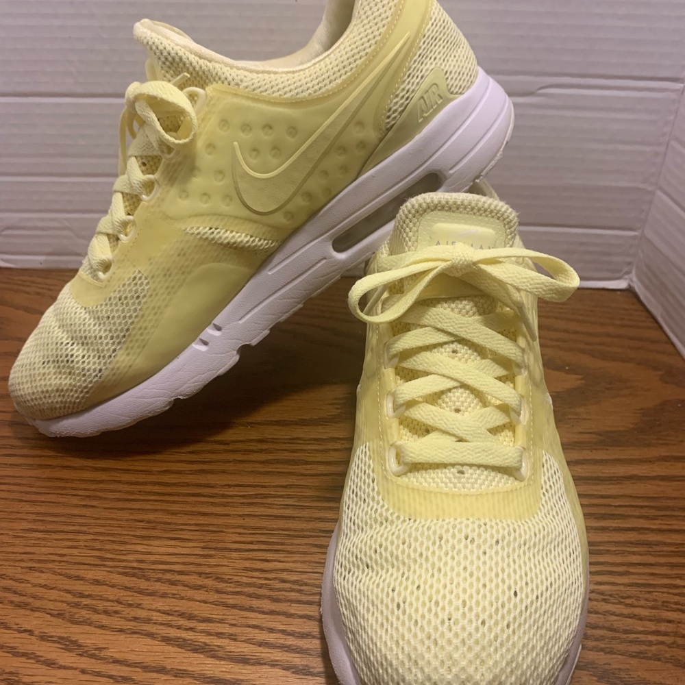 Nike Air Max Zero BR Breathe Lemon/Chiffon Size 10 903892-700 classic, yellow